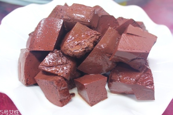 猪血为什么臭,猪血为什么臭臭的