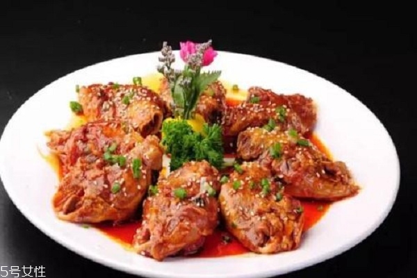 麻辣兔头最正宗的做法窍门,如何做麻辣兔头 麻辣兔头最正宗的做法窍门,如何做麻辣兔头