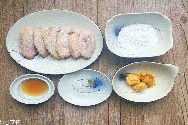 蛋黄鸡翅的最正宗做法窍门,蛋黄鸡翅图片