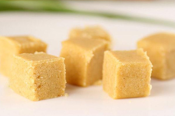 绿豆糕烤箱做法,烤箱绿豆糕的做法大全窍门