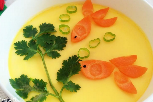 蒸蛋为啥有很多的气泡,水蒸蛋有气泡是什么原因