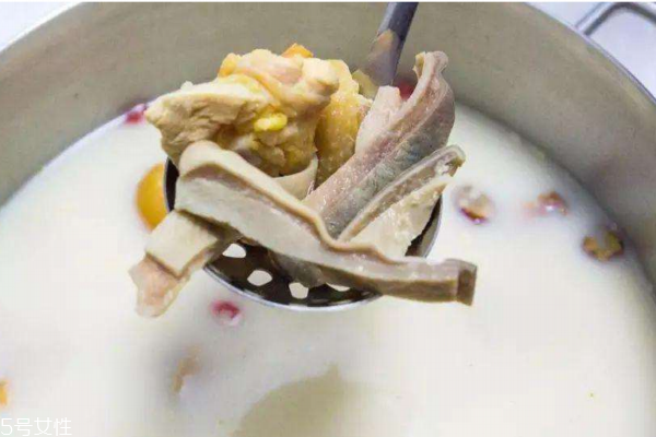 猪肚有什么营养价值和功效,猪肚炖什么好吃又营养又养胃