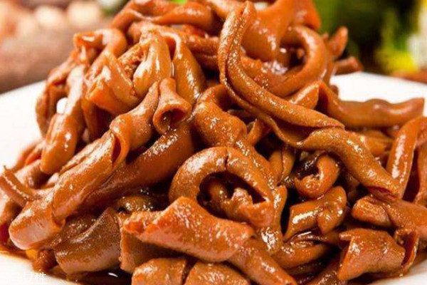 鸭肠为什么是红的,为什么有的鸭肠是红的