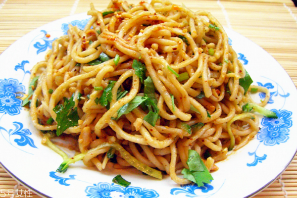 做好的凉面可以放多久,拌好的凉面可以放多久