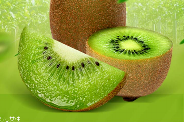 在超市买的猕猴桃为什么是硬的,猕猴桃为什么是硬的就摘