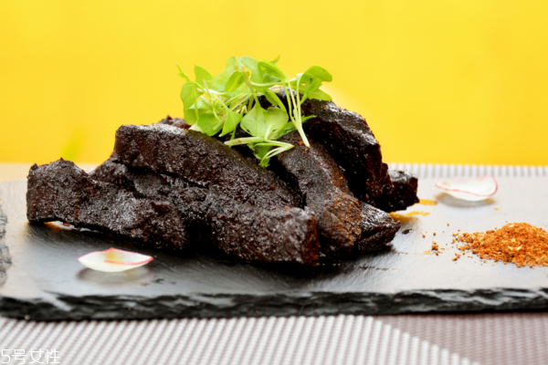 牛肉干为什么那么贵,牛肉干为什么那么便宜