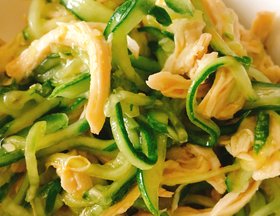 鸡丝黄瓜怎么做好吃窍门,鸡丝黄瓜的家常做法 鸡丝黄瓜怎么做好吃窍门,鸡丝黄瓜的家常做法