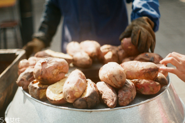 红薯发芽能吃吗?有毒吗?,红薯发芽了还可以吃不