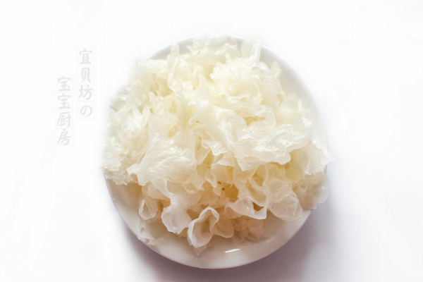 熬制银耳羹怎样才能出胶,怎样煮银耳才容易出胶