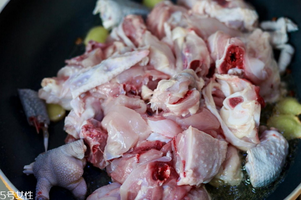 鸡肉为什么炖不烂,鸡肉为什么炖不烂鸡皮硬