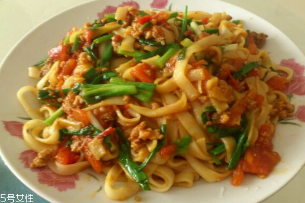 炒粉有营养吗,炒粉丝有什么营养价值 炒粉有营养吗,炒粉丝有什么营养价值