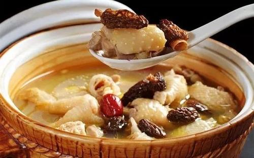 滋补鸡汤放什么材料,滋补鸡汤怎么炖好喝又营养