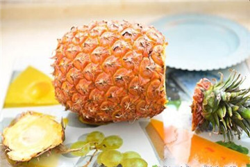 怎么样切菠萝,菠萝怎么切比较方便