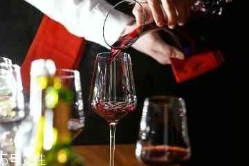 红酒什么样的口味才是好的,正宗的红酒是什么味道