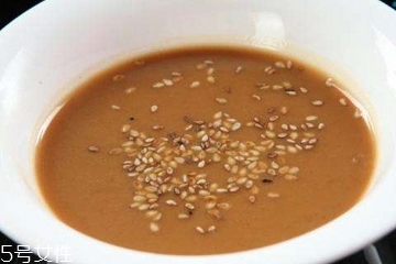 芝麻酱是甜的还是咸的?,芝麻酱甜的好吃还是咸的