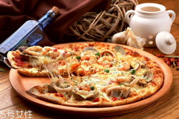 披萨专用面粉,披萨饼用什么面粉最好