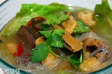 经常吃鸭血粉丝汤好吗,鸭血粉丝汤什么人不能吃