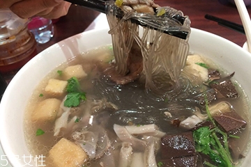 我想学做鸭血粉丝汤,金陵鸭血粉丝汤的由来