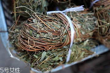 鸡骨草可以降低转氨酶吗,转氨酶高喝鸡骨草有用吗
