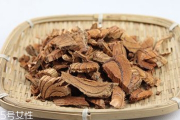 鸡血藤和金刚藤的区别 百度网盘,金刚鸡血藤和普通鸡血藤有什么区别