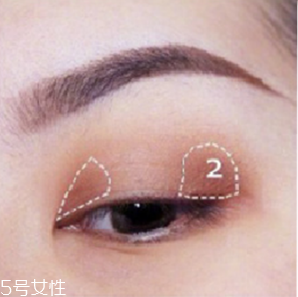 敷眼膜的时候要闭眼吗(敷眼膜的时候要闭眼吗)