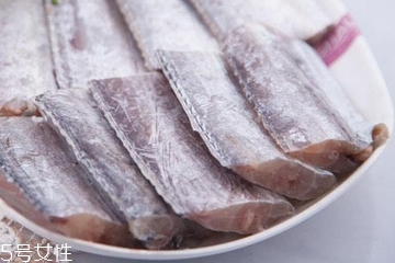 减肥期间吃带鱼会胖吗,红烧带鱼会胖吗