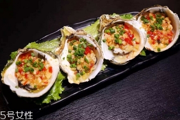 生蚝放在冷藏可以放多久,生蚝冷藏可以保存多久,还用放水吗