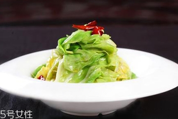 怀孕初期可以吃牛心菜吗,牛心菜能不能生吃 怀孕初期可以吃牛心菜吗,牛心菜能不能生吃