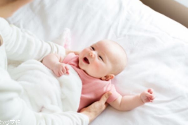 出汗异常情况(异常出汗是什么原因)