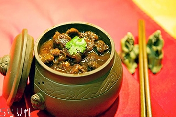 鹿肉可以和土豆一起吃吗,鹿肉和地瓜能一起吃吗