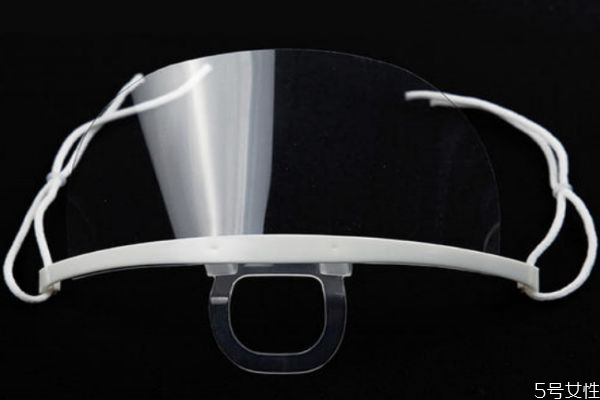 戴透明口罩对安全有用吗(透明口罩有用么)