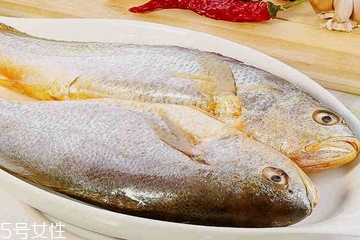 黄花鱼清蒸好吃吗怎么做,黄花鱼清蒸好吃吗?