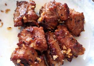 香酥排骨最正宗的做法视频,油炸排骨怎么做才香酥软嫩