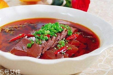 鸡血鸭血猪血哪个营养更好,鸭血和猪血哪个好