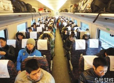 雅漾喷雾怎么定妆(雅漾喷雾怎么定妆)