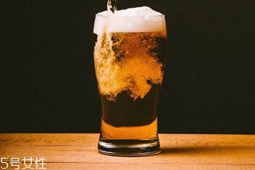 朝日啤酒是哪个国家的品牌,朝日啤酒是工业啤酒吗