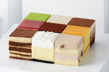 榴莲蛋糕不能和什么一起吃,奶油蛋糕不能和什么一起吃