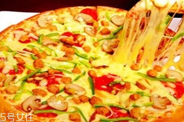买的半成品披萨怎么做,半成品披萨的做法 买的半成品披萨怎么做,半成品披萨的做法