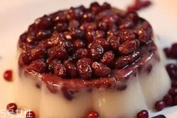 红豆糕的热量是多少大卡,红豆年糕的热量