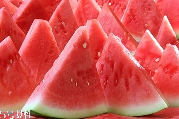 西瓜的禁忌食物是什么,西瓜的禁忌食物相克