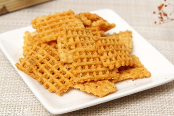 锅巴的热量高吗,锅巴的热量是多少大卡