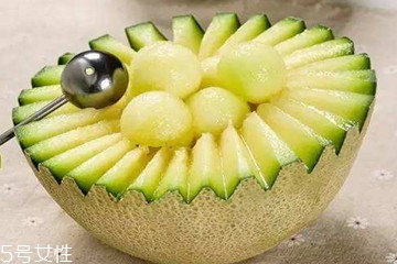 网纹瓜怎么切拼盘,网纹瓜怎么切