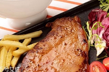 西冷牛排多少钱一块,西餐厅牛排价格是多少