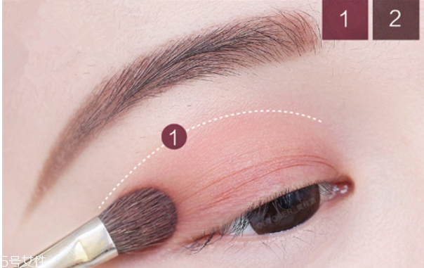 复古眼妆教程,复古眼妆的画法图解 复古眼妆教程,复古眼妆的画法图解