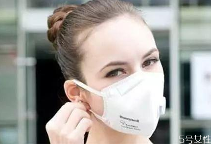 火车上全程戴口罩会被传染吗(火车上全程戴口罩会被传染吗) 火车上全程戴口罩会被传染吗(火车上全程戴口罩会被传染吗)