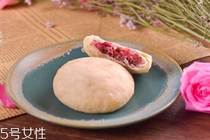鲜花饼多少钱一个,鲜花饼价格多少钱一盒 鲜花饼多少钱一个,鲜花饼价格多少钱一盒