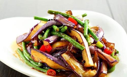 豆角烧茄子怎么做好吃简单,豆角烧茄子怎么做好吃 豆角烧茄子怎么做好吃简单,豆角烧茄子怎么做好吃