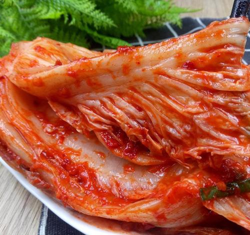 正宗东北辣白菜的腌制方法,东北的辣白菜怎么腌制