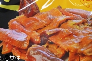 腊鸡是发物吗,鸡胗是发物吗?