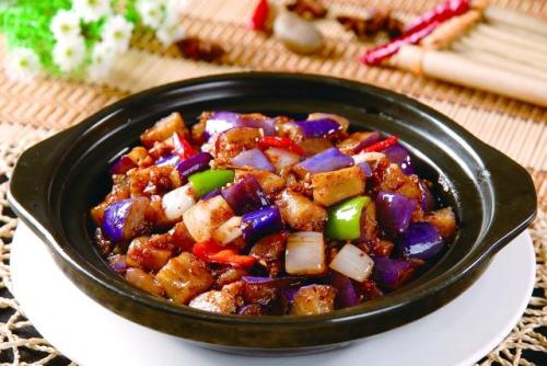 家常烧茄子怎么做好吃又简单,怎样煮茄子简单又好吃家常菜